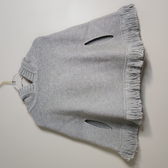 Baby GAP Grey Hooded Poncho, Size 4 ~ EUC - Picture 2 of 6